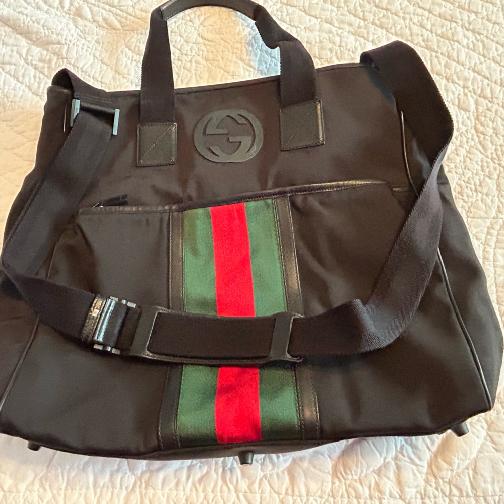 GUCCI LARGE TOTE NWOT